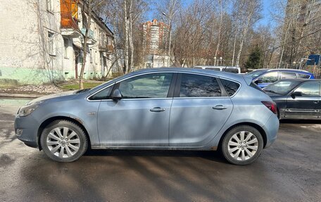 Opel Astra J, 2011 год, 650 000 рублей, 15 фотография