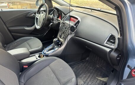 Opel Astra J, 2011 год, 650 000 рублей, 13 фотография