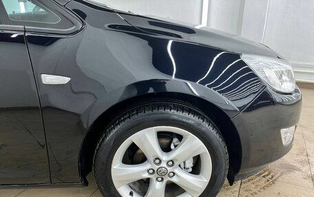 Opel Astra J, 2010 год, 697 000 рублей, 11 фотография