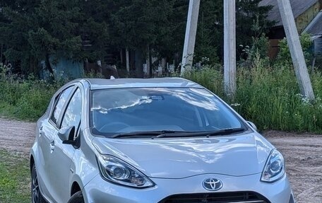 Toyota Aqua I, 2019 год, 1 290 000 рублей, 1 фотография