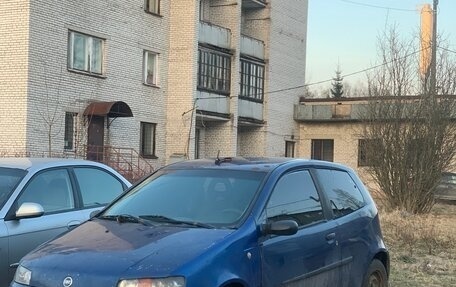 Fiat Punto III Punto Evo рестайлинг, 2001 год, 50 000 рублей, 1 фотография