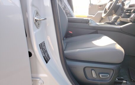 Toyota RAV4, 2026 год, 4 300 000 рублей, 35 фотография