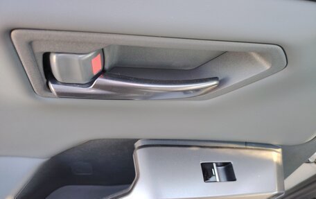 Toyota RAV4, 2026 год, 4 300 000 рублей, 32 фотография