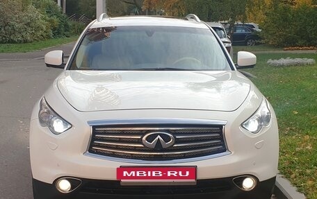 Infiniti FX II, 2012 год, 1 600 000 рублей, 8 фотография