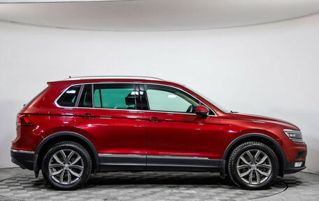 Volkswagen Tiguan II, 2017 год, 2 799 000 рублей, 4 фотография