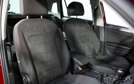 Volkswagen Tiguan II, 2017 год, 2 799 000 рублей, 20 фотография