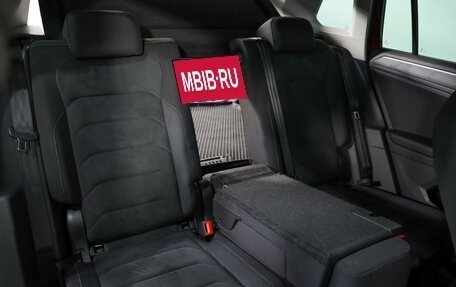 Volkswagen Tiguan II, 2017 год, 2 799 000 рублей, 25 фотография