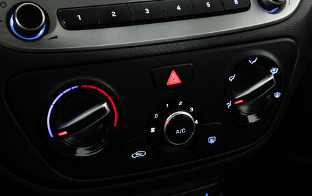 Hyundai Solaris II рестайлинг, 2021 год, 1 399 700 рублей, 15 фотография