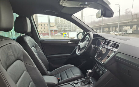 Volkswagen Tiguan II, 2021 год, 3 650 000 рублей, 13 фотография