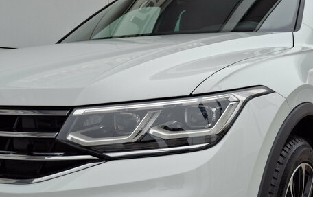 Volkswagen Tiguan II, 2021 год, 3 650 000 рублей, 21 фотография