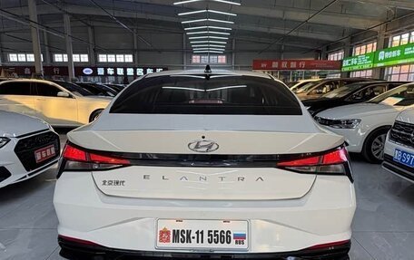 Hyundai Elantra, 2022 год, 1 590 000 рублей, 5 фотография