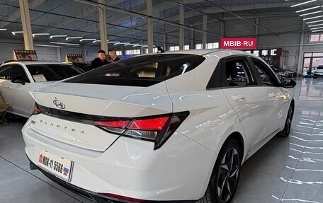 Hyundai Elantra, 2022 год, 1 590 000 рублей, 6 фотография