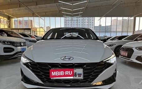Hyundai Elantra, 2022 год, 1 590 000 рублей, 2 фотография
