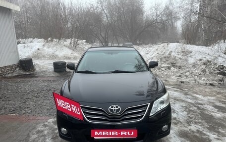 Toyota Camry, 2011 год, 1 575 000 рублей, 2 фотография