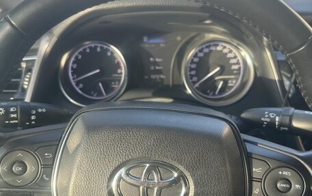 Toyota Camry, 2018 год, 2 750 000 рублей, 2 фотография