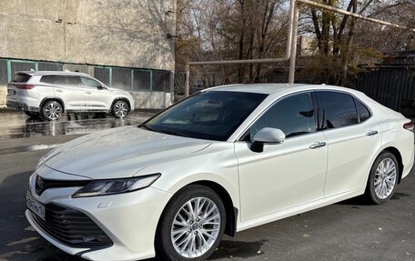 Toyota Camry, 2018 год, 2 750 000 рублей, 7 фотография