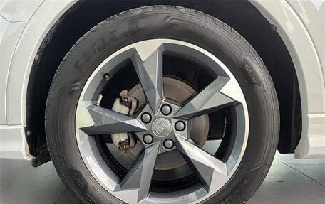 Audi Q3, 2021 год, 2 450 000 рублей, 8 фотография