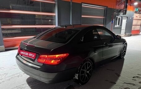 Mercedes-Benz E-Класс, 2012 год, 1 550 000 рублей, 7 фотография