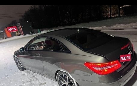 Mercedes-Benz E-Класс, 2012 год, 1 550 000 рублей, 10 фотография