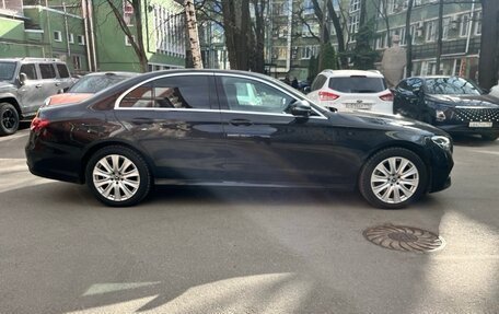 Mercedes-Benz E-Класс, 2021 год, 2 980 000 рублей, 3 фотография