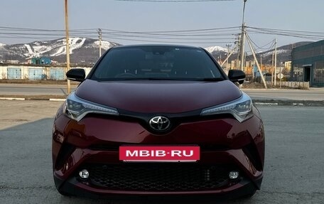 Toyota C-HR I рестайлинг, 2019 год, 2 500 000 рублей, 4 фотография