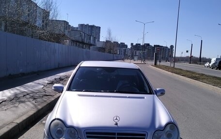 Mercedes-Benz C-Класс, 2006 год, 1 099 000 рублей, 1 фотография
