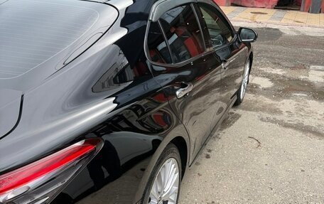 Toyota Camry, 2020 год, 2 800 000 рублей, 4 фотография