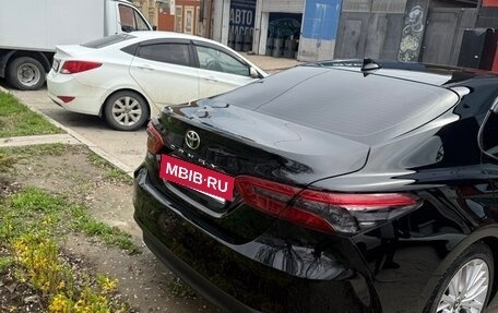 Toyota Camry, 2020 год, 2 800 000 рублей, 2 фотография
