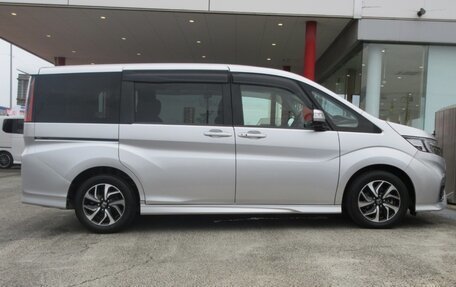 Honda Stepwgn IV, 2020 год, 2 165 000 рублей, 3 фотография