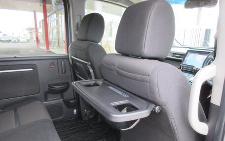 Honda Stepwgn IV, 2020 год, 2 165 000 рублей, 8 фотография