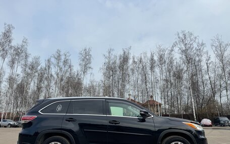 Toyota Highlander III, 2014 год, 2 990 000 рублей, 4 фотография