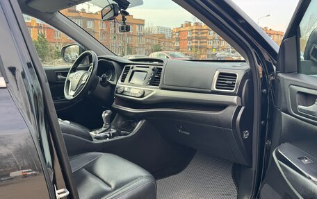 Toyota Highlander III, 2014 год, 2 990 000 рублей, 14 фотография