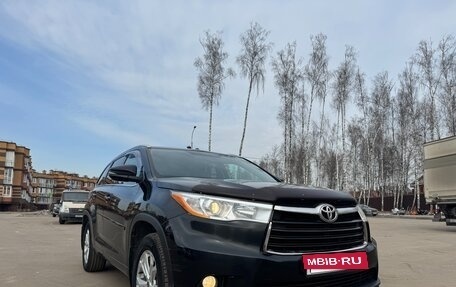 Toyota Highlander III, 2014 год, 2 990 000 рублей, 3 фотография