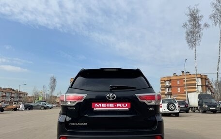 Toyota Highlander III, 2014 год, 2 990 000 рублей, 6 фотография