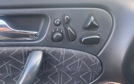 Mercedes-Benz C-Класс, 2001 год, 300 000 рублей, 12 фотография