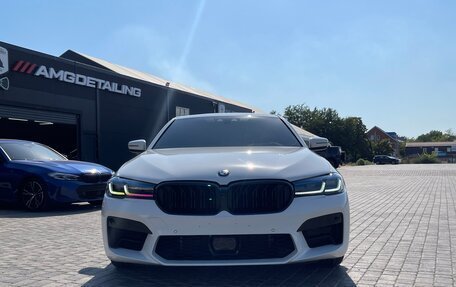 BMW 5 серия, 2020 год, 5 000 000 рублей, 3 фотография