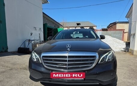 Mercedes-Benz E-Класс, 2018 год, 3 550 000 рублей, 2 фотография