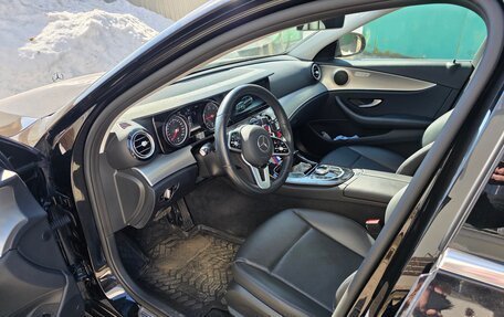 Mercedes-Benz E-Класс, 2018 год, 3 550 000 рублей, 7 фотография