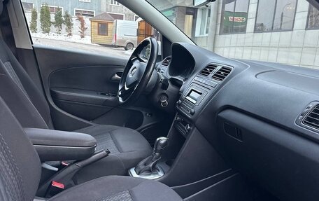 Volkswagen Polo VI (EU Market), 2017 год, 890 000 рублей, 9 фотография