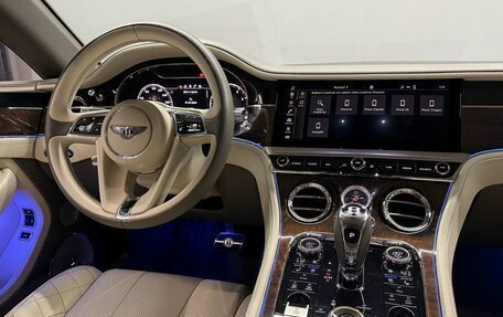 Bentley Continental GT III, 2018 год, 13 000 000 рублей, 21 фотография