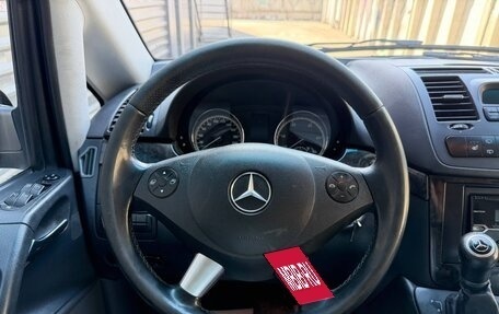 Mercedes-Benz Viano, 2011 год, 2 300 000 рублей, 21 фотография