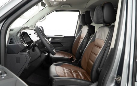 Volkswagen Multivan T6 рестайлинг, 2021 год, 8 599 050 рублей, 11 фотография