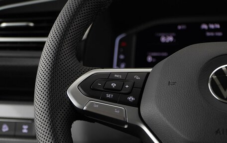 Volkswagen Multivan T6 рестайлинг, 2021 год, 8 599 050 рублей, 16 фотография