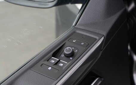 Volkswagen Multivan T6 рестайлинг, 2021 год, 8 599 050 рублей, 20 фотография