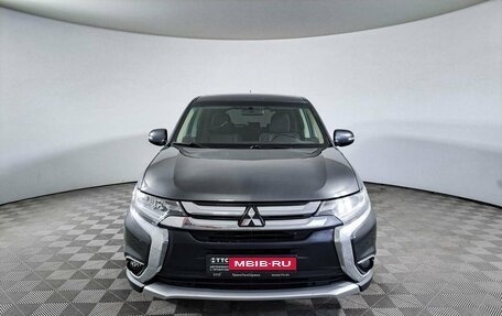 Mitsubishi Outlander III рестайлинг 3, 2016 год, 1 690 000 рублей, 2 фотография