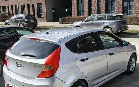 Hyundai Solaris II рестайлинг, 2011 год, 700 000 рублей, 7 фотография