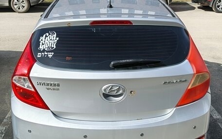 Hyundai Solaris II рестайлинг, 2011 год, 700 000 рублей, 8 фотография