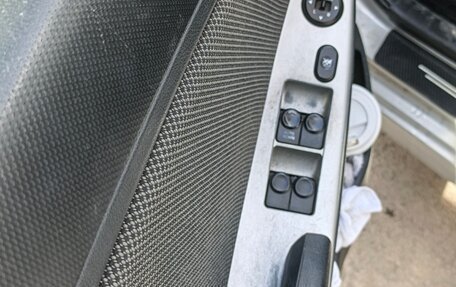 Hyundai Solaris II рестайлинг, 2011 год, 700 000 рублей, 16 фотография