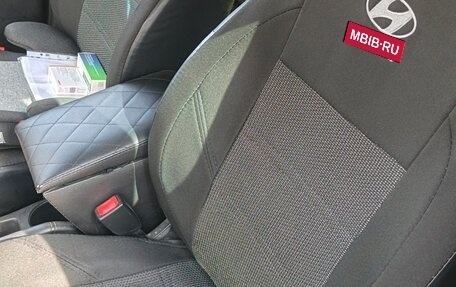 Hyundai Solaris II рестайлинг, 2011 год, 700 000 рублей, 15 фотография