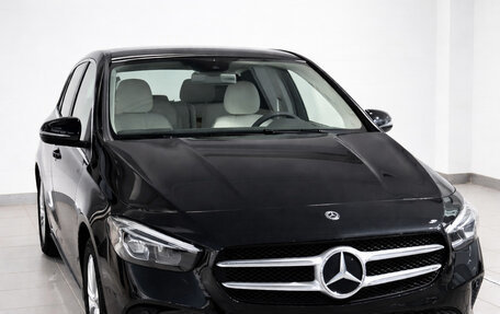 Mercedes-Benz B-Класс, 2019 год, 3 050 000 рублей, 1 фотография